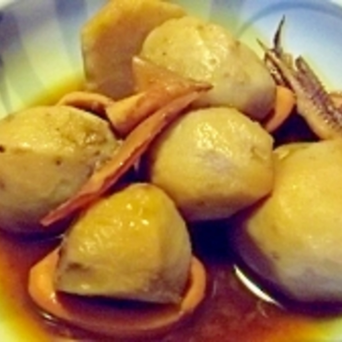 初物 小芋とイカの煮物 レシピ 作り方 By きのこのみみ 楽天レシピ